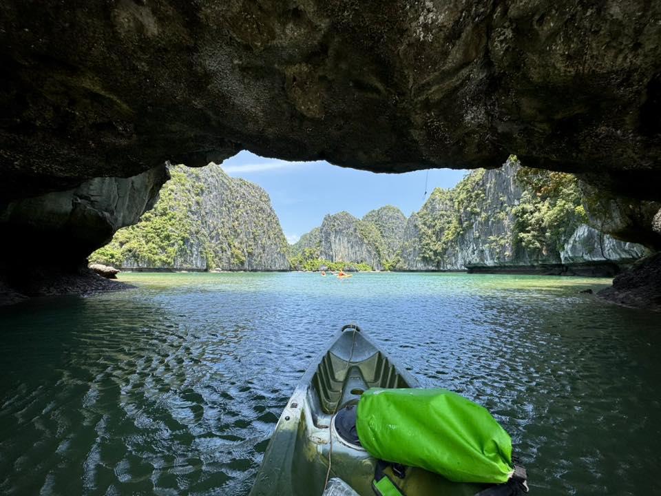 HALF-DAY LAN HA BAY TOUR – KAYAKING – SWIMMING – SNORKELING